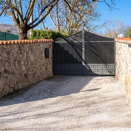 Charming With Private Pool In فيلة *