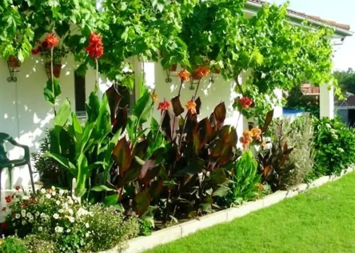 Charming With Private Pool In La Calzada de Béjar