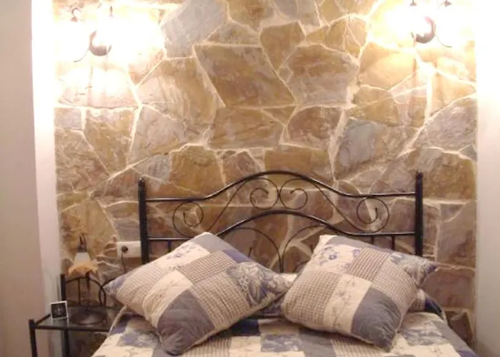 Charming With Private Pool In *