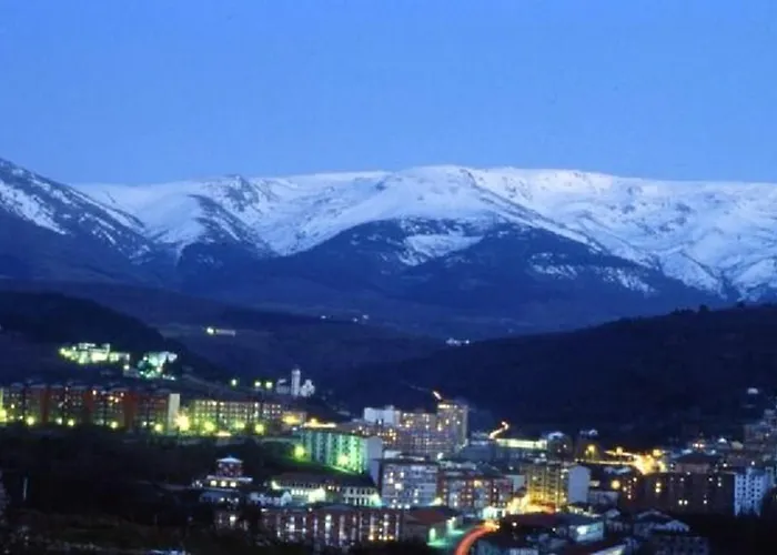 Charming With Private Pool In *